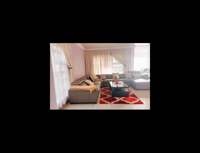 4 BEDROOM HOUSE FOR SALE IN WATERBERRY COUNTRY ESTATE